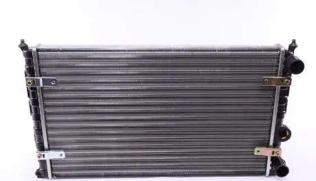 Радіатор охолодження VW Caddy 1.9 SDI 95- NRF 54688