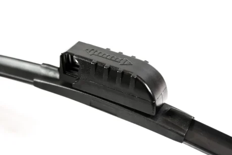 Щітка склоочисника безкаркасна передн (2шт) 600/575мм AUDI A8 D3 BENTLEY CONTINENTAL, CONTINENTAL FLYING SPUR, FLYING SPUR 10.02- OXIMO WE400425