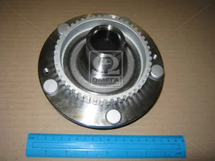 Маточина колеса FRT/4WD SORENTO(BL) 02-06 (-ESSENCE) PMC HCMA-065
