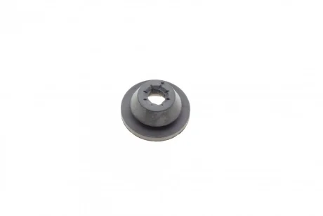 Кріплення захисту двигуна NISSAN INTERSTAR, PRIMASTAR OPEL MOVANO A, VIVARO A RENAULT MASTER II, TRAFIC II 03.01- Renault 8200113817