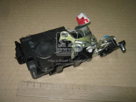 Замок дверей задньої лівої Rexton Ssangyoung 7131A08003