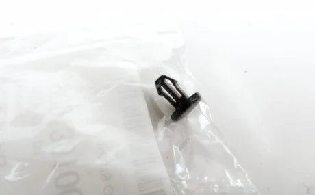 Кліпса Subaru 909130100