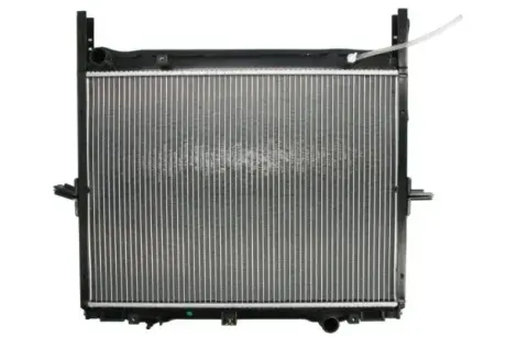 Радіатор двигуна (мкпп) KIA SORENTO I 2.5D 08.02-03.11 THERMOTEC D70321TT