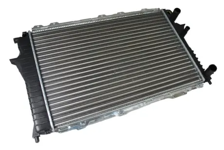 Радіатор двигуна (мкпп) AUDI 100 C4, A6 C4 1.8-2.5D 12.90-12.97 THERMOTEC D7A003TT