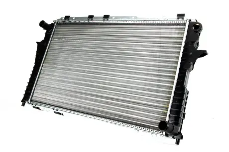Радіатор двигуна (мкпп) AUDI 100 C4, A6 C4 2.0-2.8 12.90-12.97 THERMOTEC D7A015TT