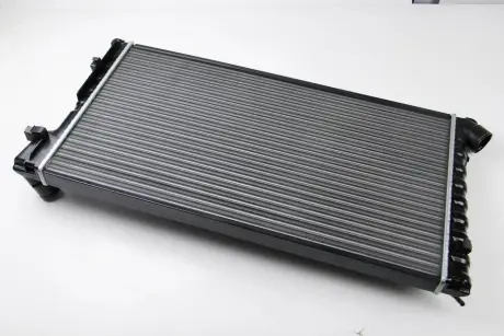 Радіатор двигуна (мкпп) CITROEN BERLINGO, BERLINGO/MINIVAN, XSARA, XSARA/HATCHBACK, ZX PEUGEOT 306, PARTNER, PARTNER/MINIVAN 1.8-2.0D 07.92-12.15 THERMOTEC D7P006TT
