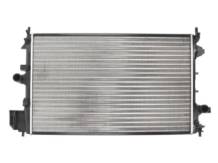 Радіатор двигуна (мкпп) CADILLAC BLS FIAT CROMA, CROMA/KOMBI OPEL SIGNUM, VECTRA C, VECTRA C GTS SAAB 9-3 1.9D 04.04- THERMOTEC D7X031TT