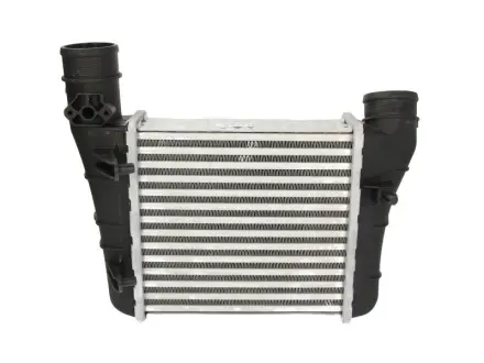 Інтеркулер AUDI A4 B7 2.0D 11.04-03.09 THERMOTEC DAA003TT