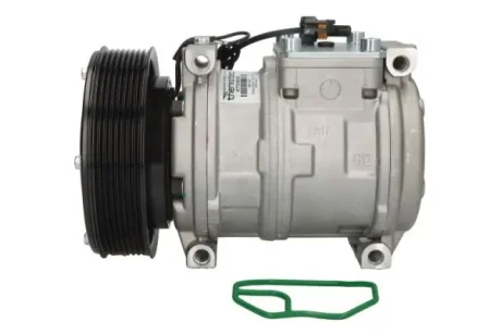 Компресор кондиціонера (R134a) JOHN DEERE 7820, 7830, 7920, 7930, 8100, 8110, 8120, 8130 2WD, 8130 4WD, 8200, 8210, 8220, 8230, 8300, 8300 T, 8310, 8320, 8410, 8420, 8430, 8520, 8530, 9100, 9120 THERMOTEC KTT090098