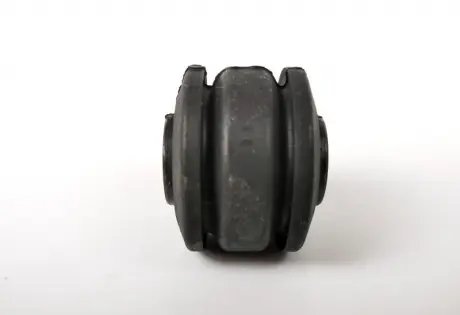 Втулка стійки стабілізатора Land Cruiser 98- Lexus LX450d LX470 LX570 TOYOTA 4884960010