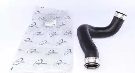 Патрубок інтеркулера (R) MB E-class (W210) 2.2CDI 98-02 TRUCKTEC 02.14.078