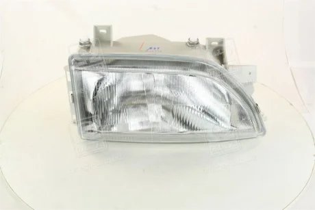 Фара пра. F. ESCORT (MK V-VI) 90-95 TYC 20-5115-08-2B