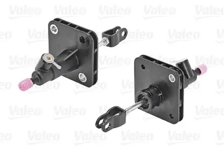 Головний цилiндр зчеплення Valeo 804696