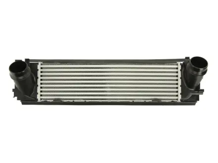 Інтеркулер BMW 1 (F20), 1 (F21), 2 (F22, F87), 2 (F23), 3 (F30, F80), 3 (F31), 3 GRAN TURISMO (F34), 4 (F32, F82), 4 (F33, F83), 4 GRAN COUPE (F36) 1.5-3.0H 11.11- Valeo 818260