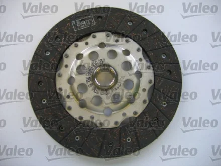 Комплект зчеплення Vito (638) 2.2CDI 99-03 Valeo 826531