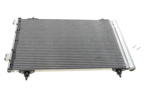 Радіатор кондиціонера Citroen Berlingo/Peugeot Partner 1.6i 08-18 Van Wezel 09005230