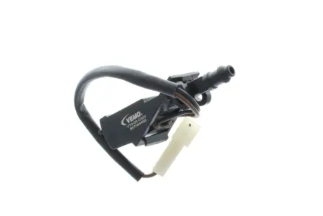 Форсунка омивача скла передн Лів/Прав SEAT AROSA, CORDOBA, CORDOBA VARIO, IBIZA II, IBIZA III, TOLEDO IV SKODA RAPID VW BORA, BORA I, FOX, GOLF IV, GOLF V, LUPO I, MULTIVAN T5 08.96- VEMO V10-08-0320