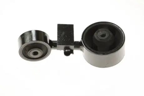 Подушка двигуна передн Прав, гумово-металев. TOYOTA CAMRY 2.4 01.06- YAMATO I52080YMT